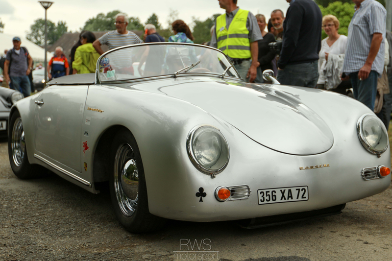 Illustration for article titled Classic British Welcome Photos (Le Mans Carshow)